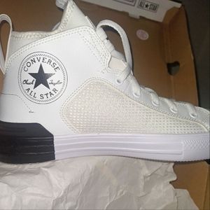 NEW CONVERSE CHUCK TAYLOR ALL STARS SZ 8M